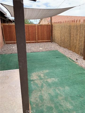 21010 Sitting Bull Road 3, Apple Valley, CA 92308