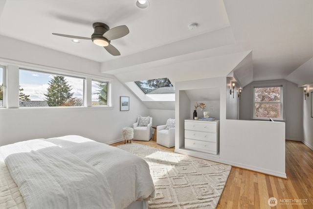 2419 28th Avenue W, Seattle, WA 98199