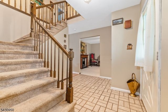 12 Church Rd, Holland Twp., NJ 08848