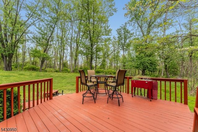 12 Church Rd, Holland Twp., NJ 08848