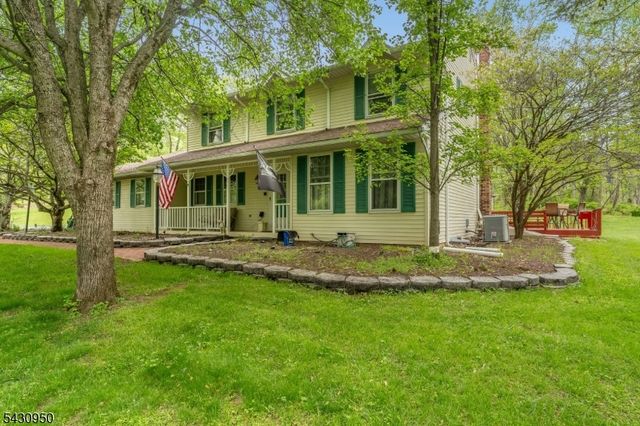 12 Church Rd, Holland Twp., NJ 08848