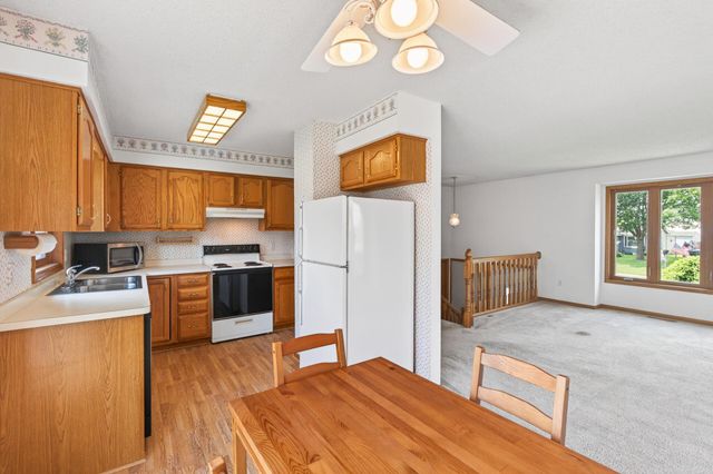1113 Polk Street S, Shakopee, MN 55379