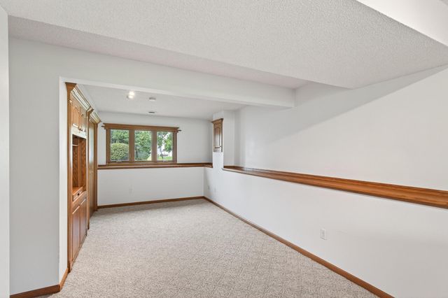 1113 Polk Street S, Shakopee, MN 55379