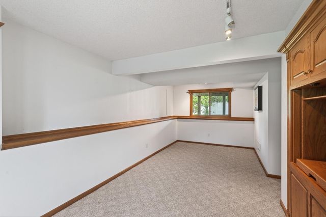 1113 Polk Street S, Shakopee, MN 55379