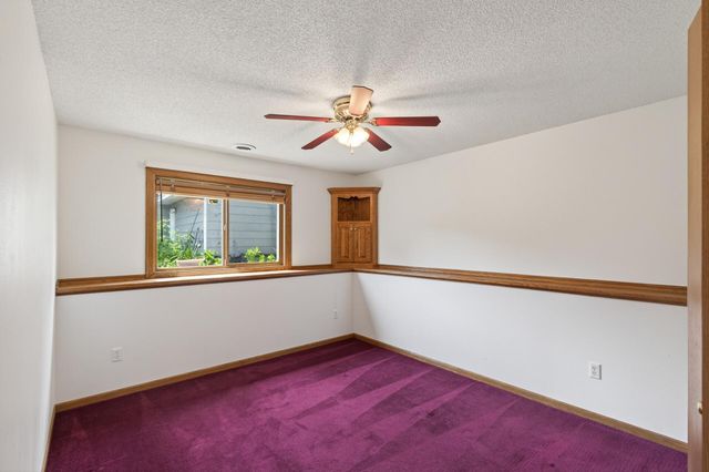 1113 Polk Street S, Shakopee, MN 55379