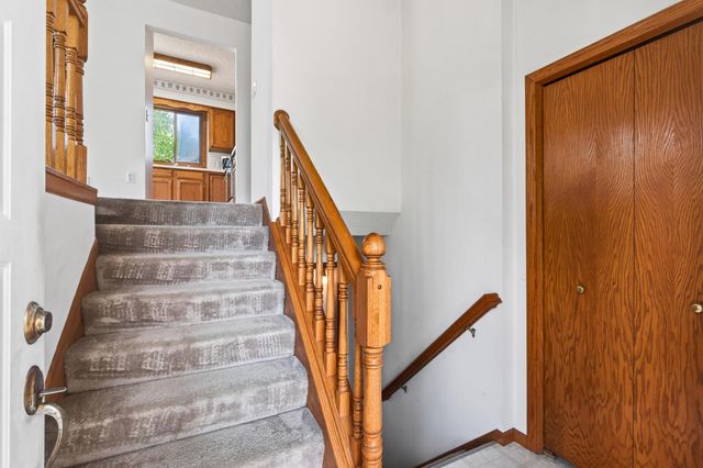 1113 Polk Street S, Shakopee, MN 55379