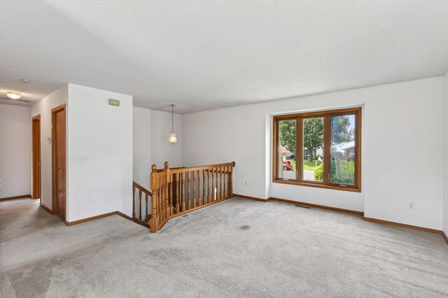 1113 Polk Street S, Shakopee, MN 55379