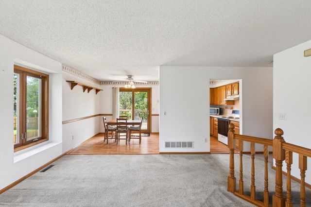 1113 Polk Street S, Shakopee, MN 55379