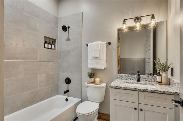 15 Lauren Lane NE, Rydal, GA 30171