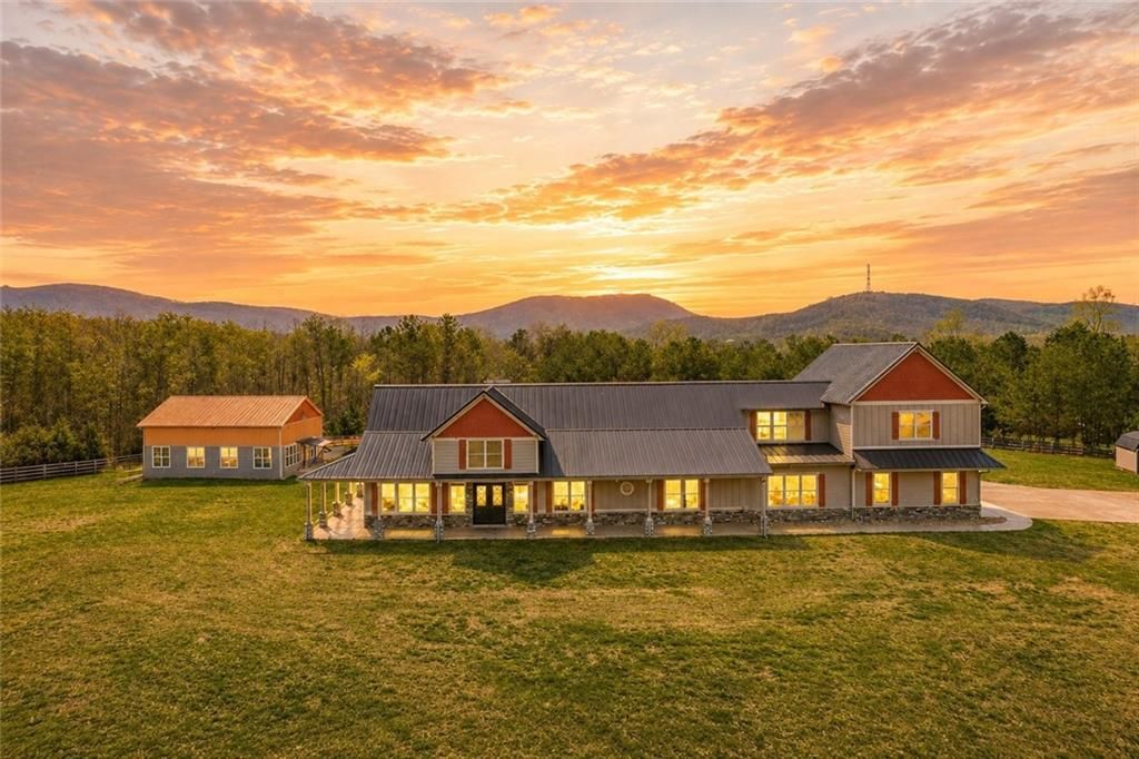 15 Lauren Lane NE, Rydal, GA 30171