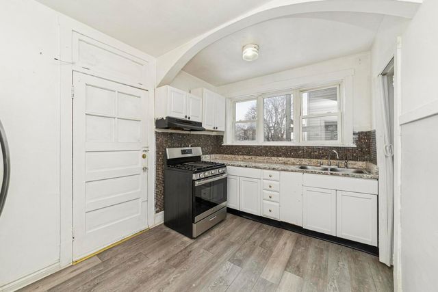 6206 N Francisco Avenue 2B, Chicago, IL 60659