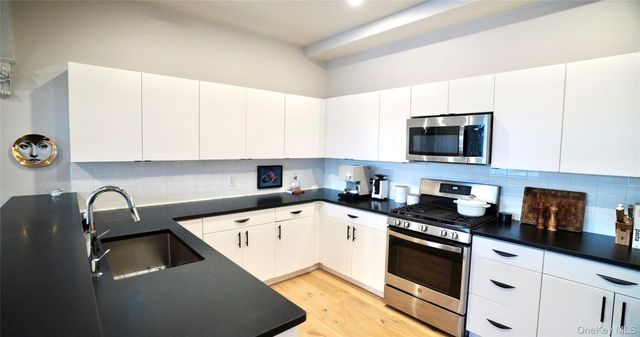 249 Main Street 207, Beacon, NY 12508