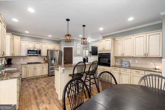 2016 Portage Point, Lawrenceville, GA 30045