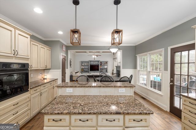 2016 Portage Point, Lawrenceville, GA 30045