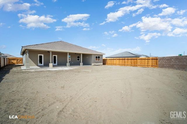 735 Sammy Way, Shafter, CA 93263