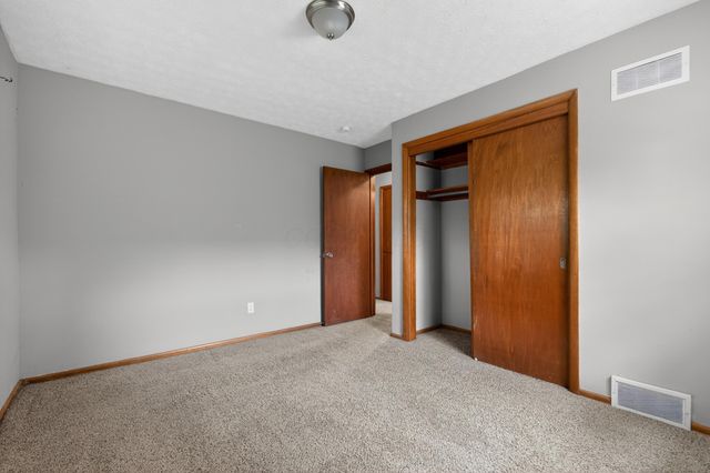 627 Savannah Drive, Columbus, OH 43228
