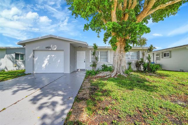 6925 NW 11th Street, Margate, FL 33063