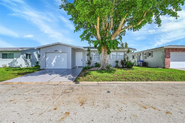 6925 NW 11th Street, Margate, FL 33063