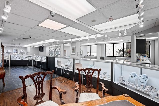 36 NE 1st Street, Miami, FL 33132