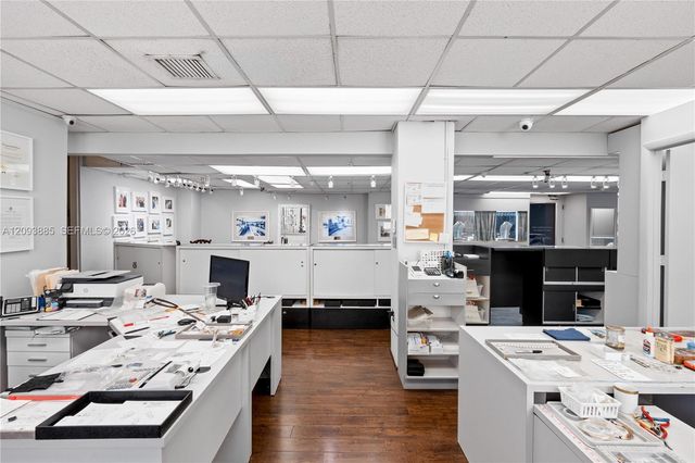 36 NE 1st Street, Miami, FL 33132