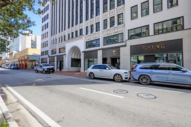 36 NE 1st Street, Miami, FL 33132