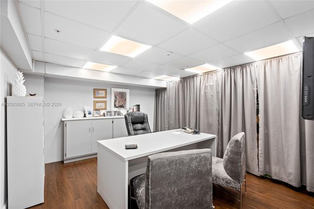 36 NE 1st Street, Miami, FL 33132