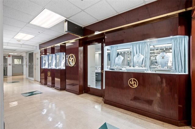 36 NE 1st Street, Miami, FL 33132
