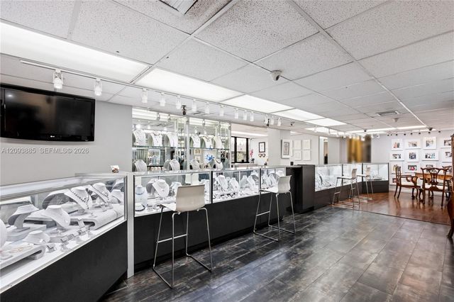 36 NE 1st Street, Miami, FL 33132