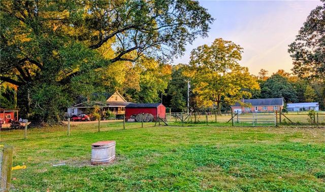 1900 Pocaty RD, Chesapeake, VA 23322