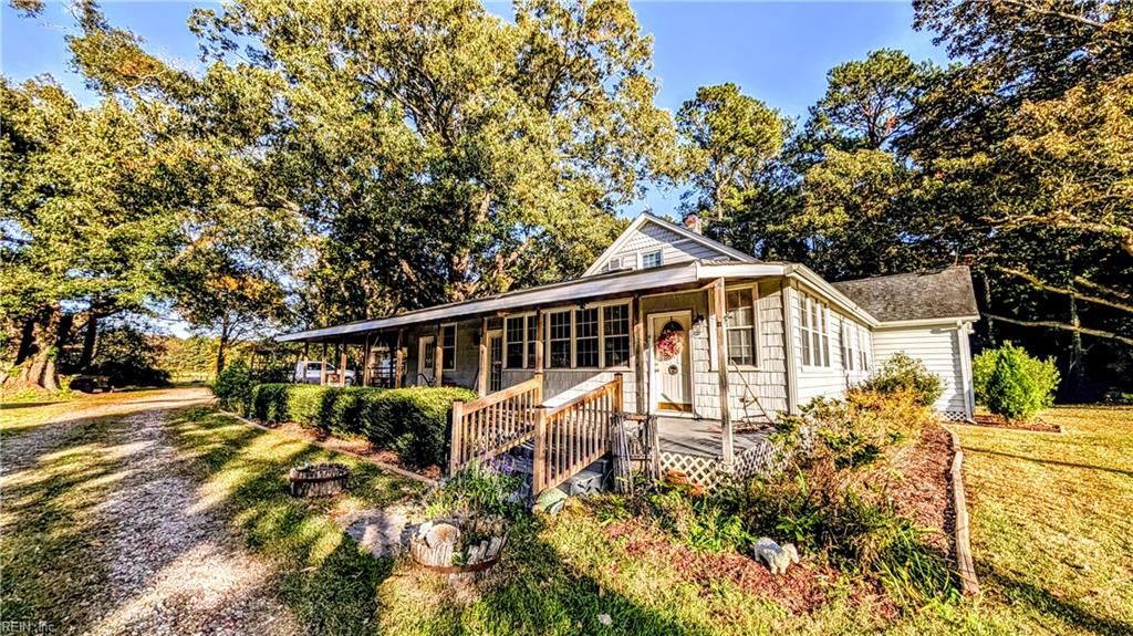 1900 Pocaty RD, Chesapeake, VA 23322