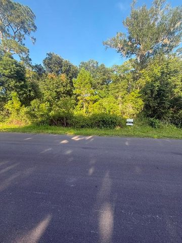 2057 8TH AVENUE, Deland, FL 32724
