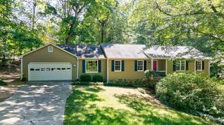 2726 Whitehurst NE Drive, Marietta, GA 30062