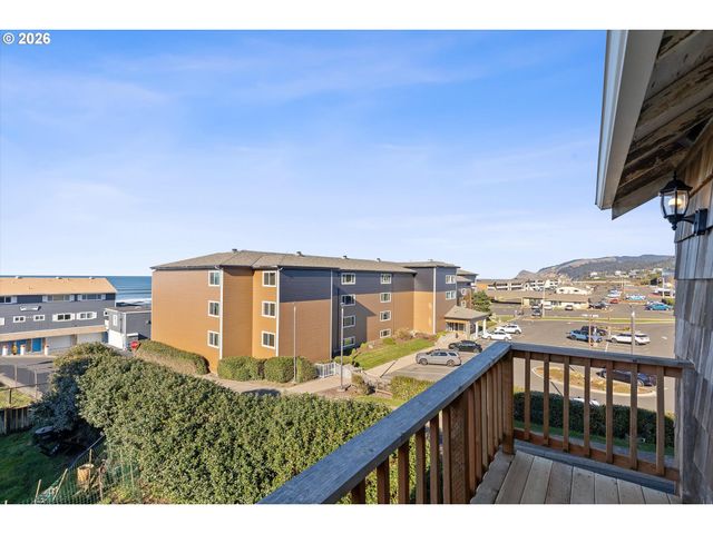 1555 Nw 39TH St, Lincoln City, OR 97367
