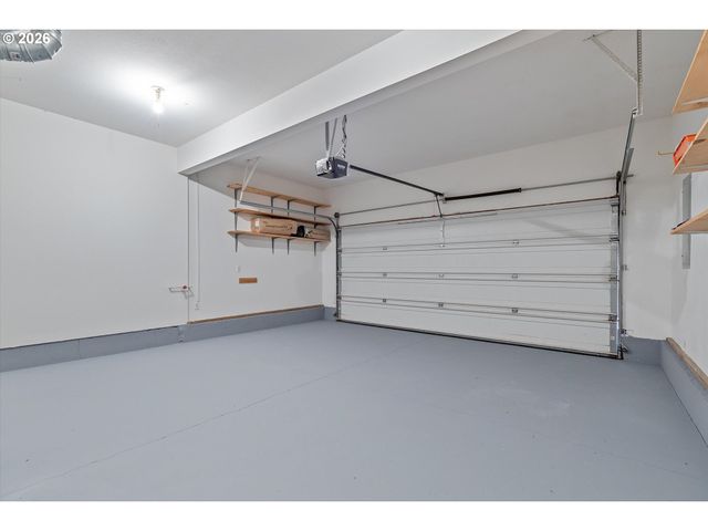 1555 Nw 39TH St, Lincoln City, OR 97367