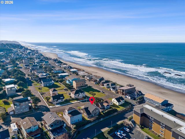 1555 Nw 39TH St, Lincoln City, OR 97367