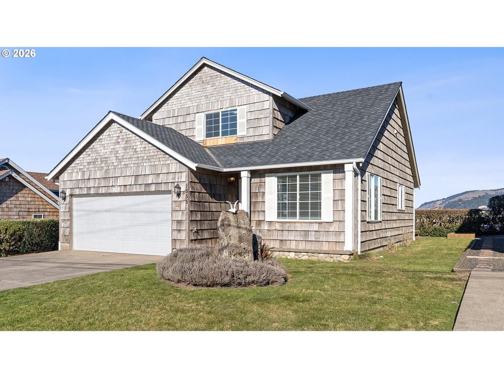 1555 Nw 39TH St, Lincoln City, OR 97367