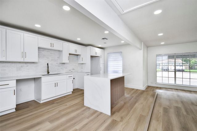 7210 Lumber Jack Drive, Houston, TX 77040