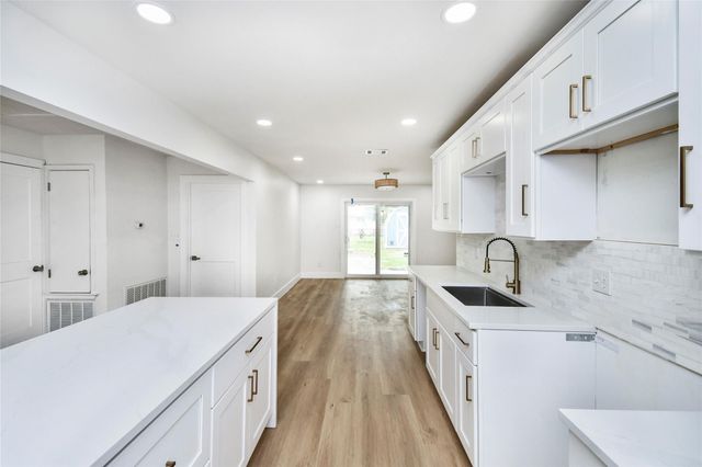 7210 Lumber Jack Drive, Houston, TX 77040