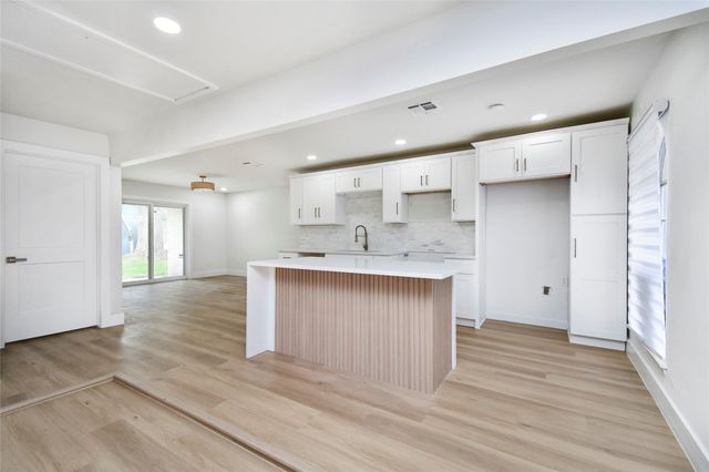 7210 Lumber Jack Drive, Houston, TX 77040