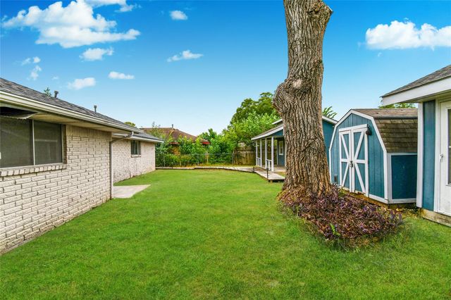 7210 Lumber Jack Drive, Houston, TX 77040