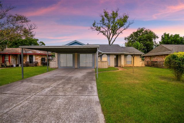 7210 Lumber Jack Drive, Houston, TX 77040