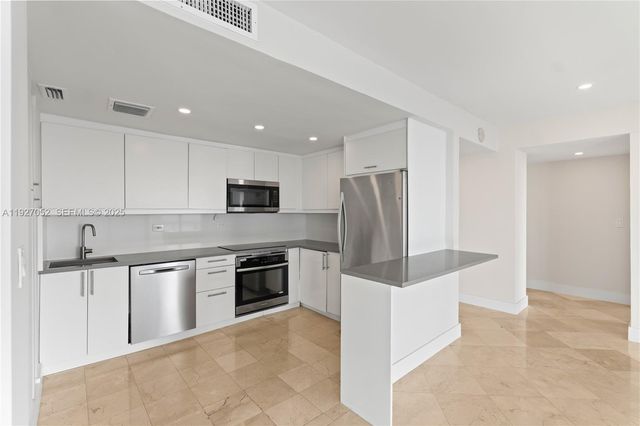 2451 Brickell Ave 18C, Miami, FL 33129