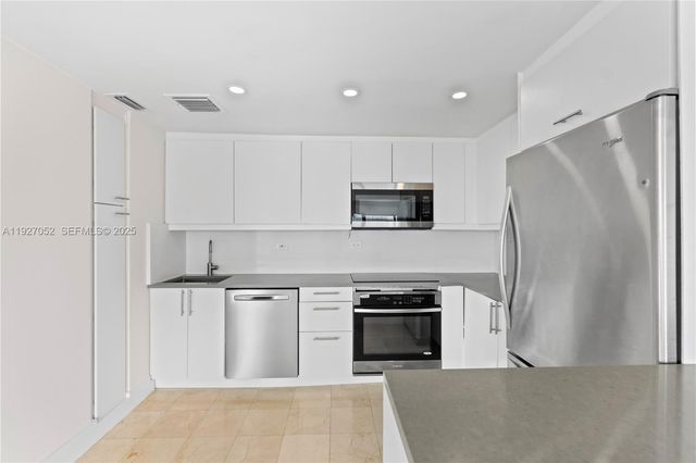 2451 Brickell Ave 18C, Miami, FL 33129