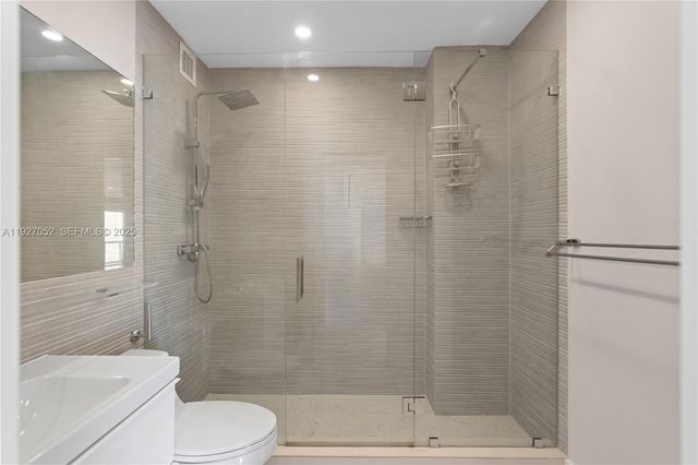 2451 Brickell Ave 18C, Miami, FL 33129