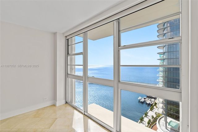 2451 Brickell Ave 18C, Miami, FL 33129