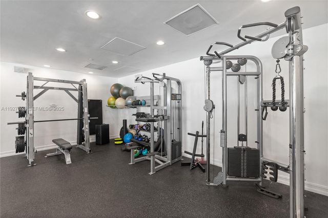 2451 Brickell Ave 18C, Miami, FL 33129