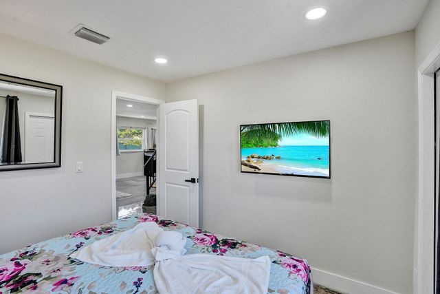 8047 NW 1st Place, Miami, FL 33150