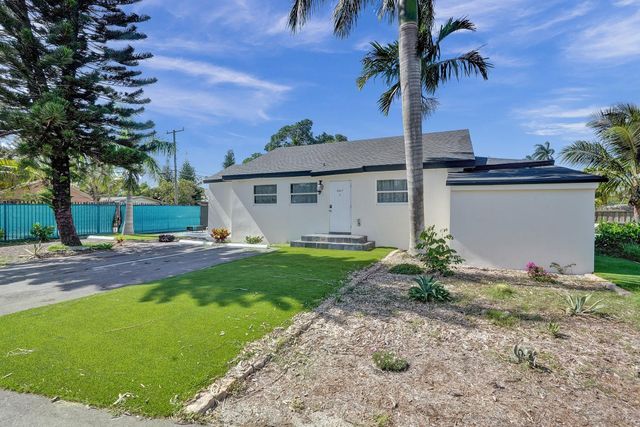 8047 NW 1st Place, Miami, FL 33150