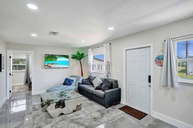 8047 NW 1st Place, Miami, FL 33150