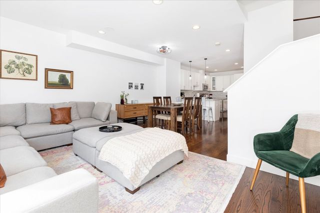 103 Home Avenue, Oak Park, IL 60302